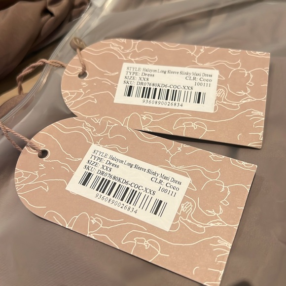 Meshki Halcyon Long Sleeve Slinky Maxi Dress - Coco XXS - Picture 7 of 7